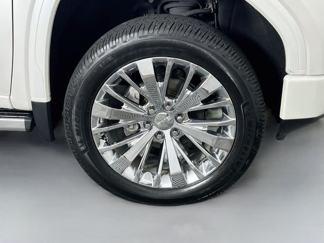 Used 2020 White GMC Denali image 41