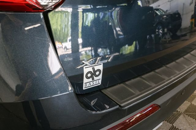 Used 2023 Blue Ford XLT image 9