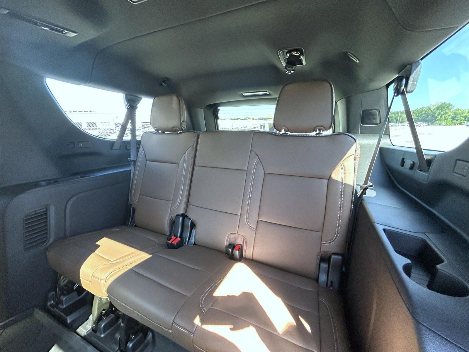 2026 Chevrolet Suburban High Country - Photo 21