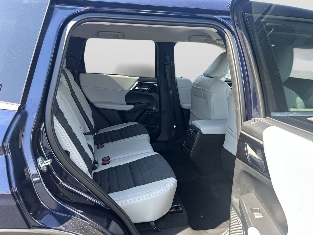 2026 Mitsubishi Outlander SE - Photo 18