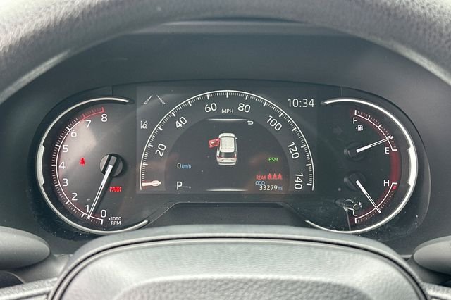 Certified Used 2025  Toyota XLE image 31