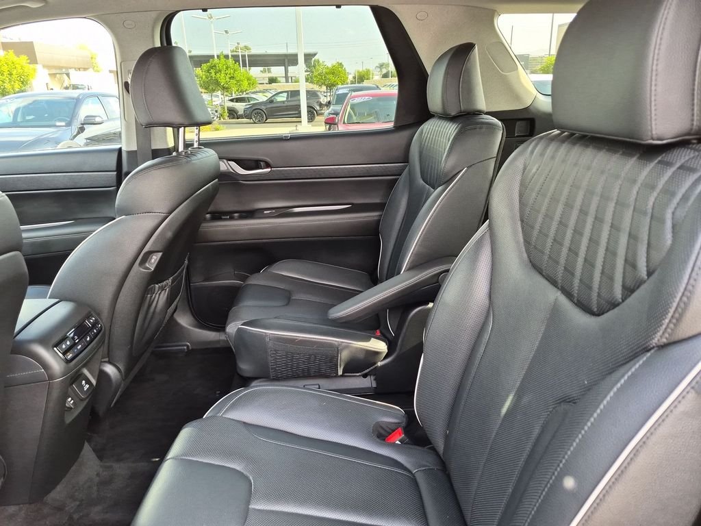 Used 2024 Black Hyundai Limited image 30