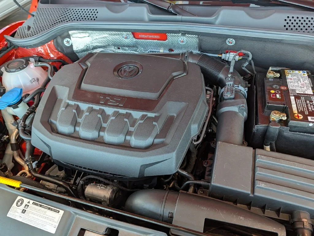 Used 2019 Orange Volkswagen 2.0T SE image 28