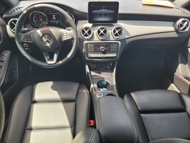 Used 2020 Black Mercedes-Benz GLA 250 image 16