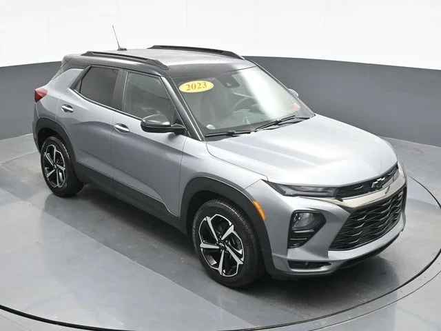 Used 2023 Gray Chevrolet RS image 14