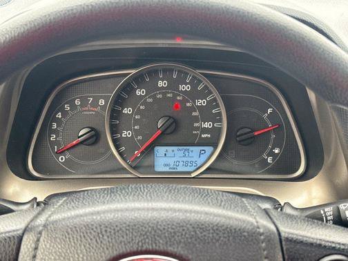 Used 2015 Gray Toyota XLE image 17