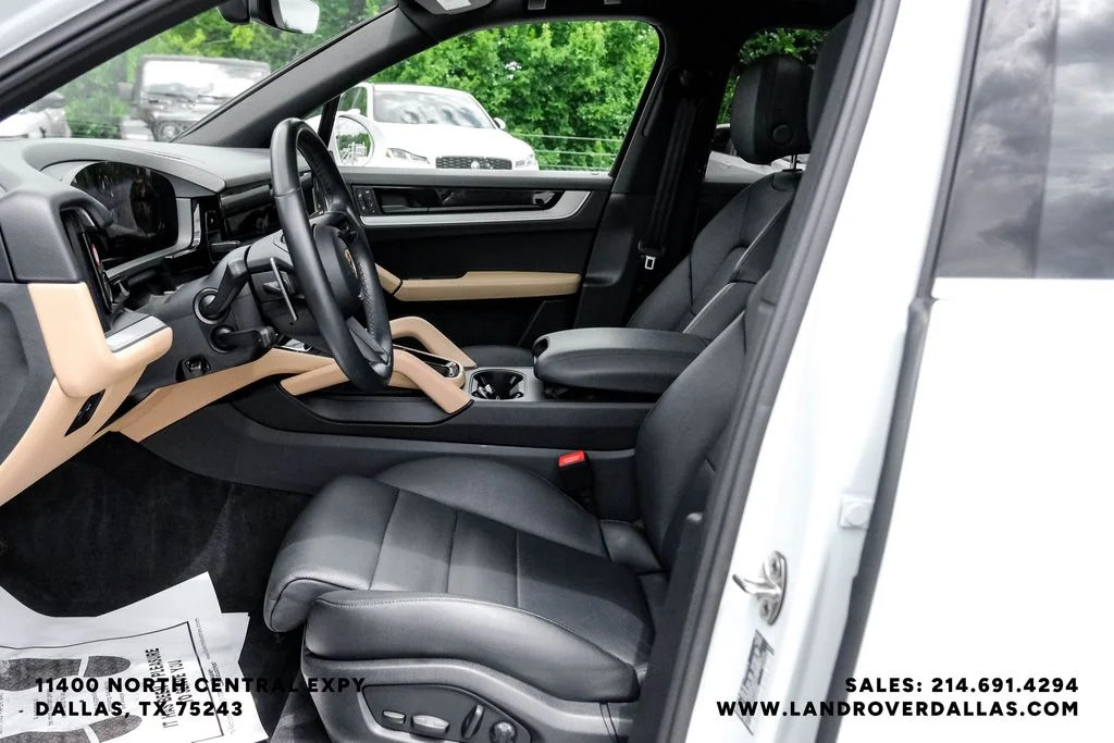 Used 2024 Carrara White Porsche  image 30