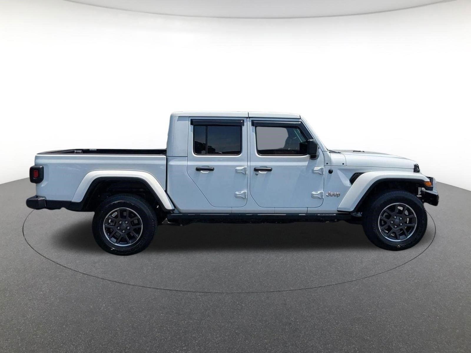 Used 2021 Bright White Clearcoat Jeep Overland image 3