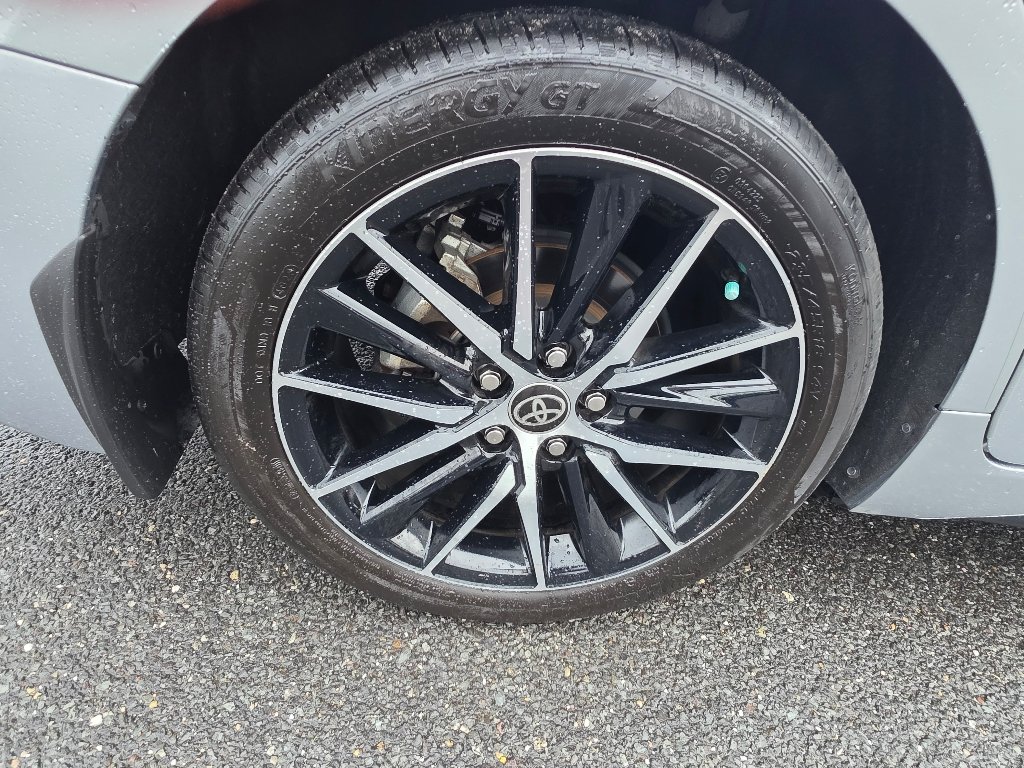 Certified Used 2024 Silver Toyota SE image 27