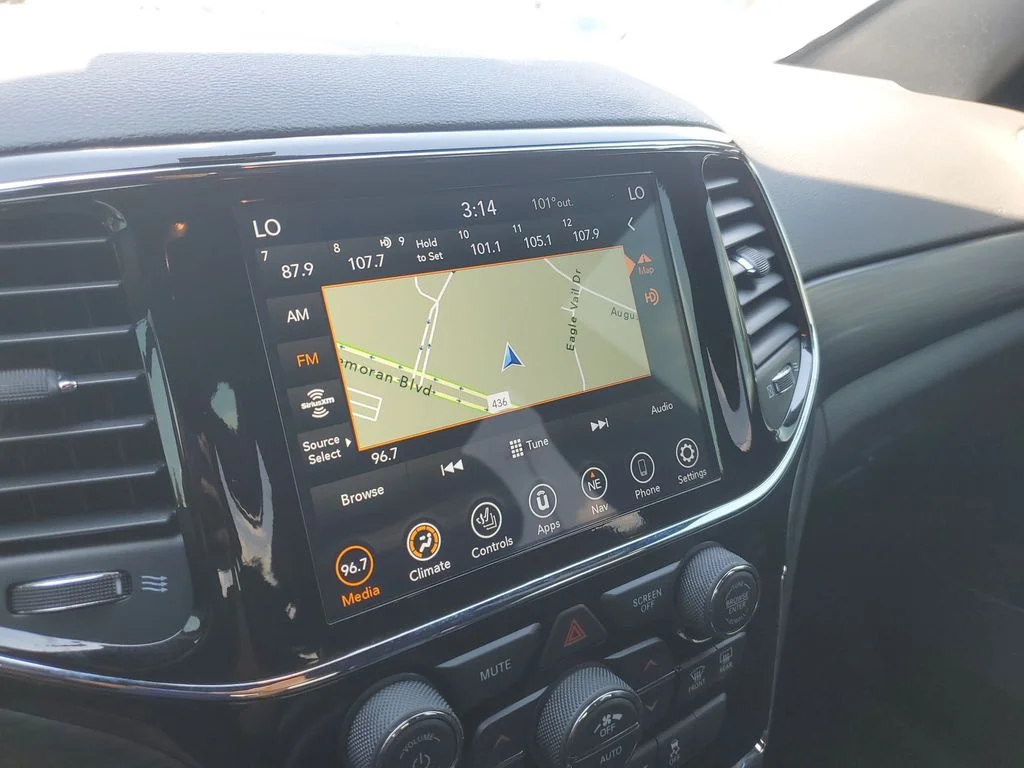 Used 2021 Black Jeep Laredo X image 19