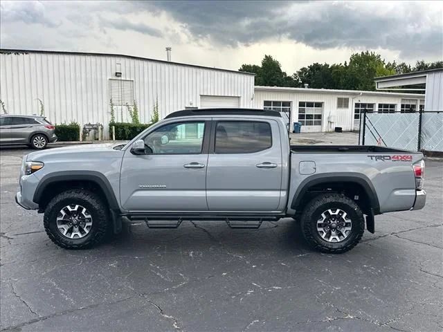 Used 2021  Toyota TRD Off-Road image 7