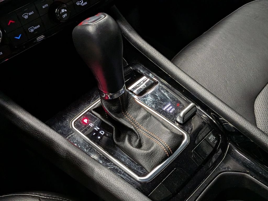 Used 2022 Gray Jeep Limited image 16