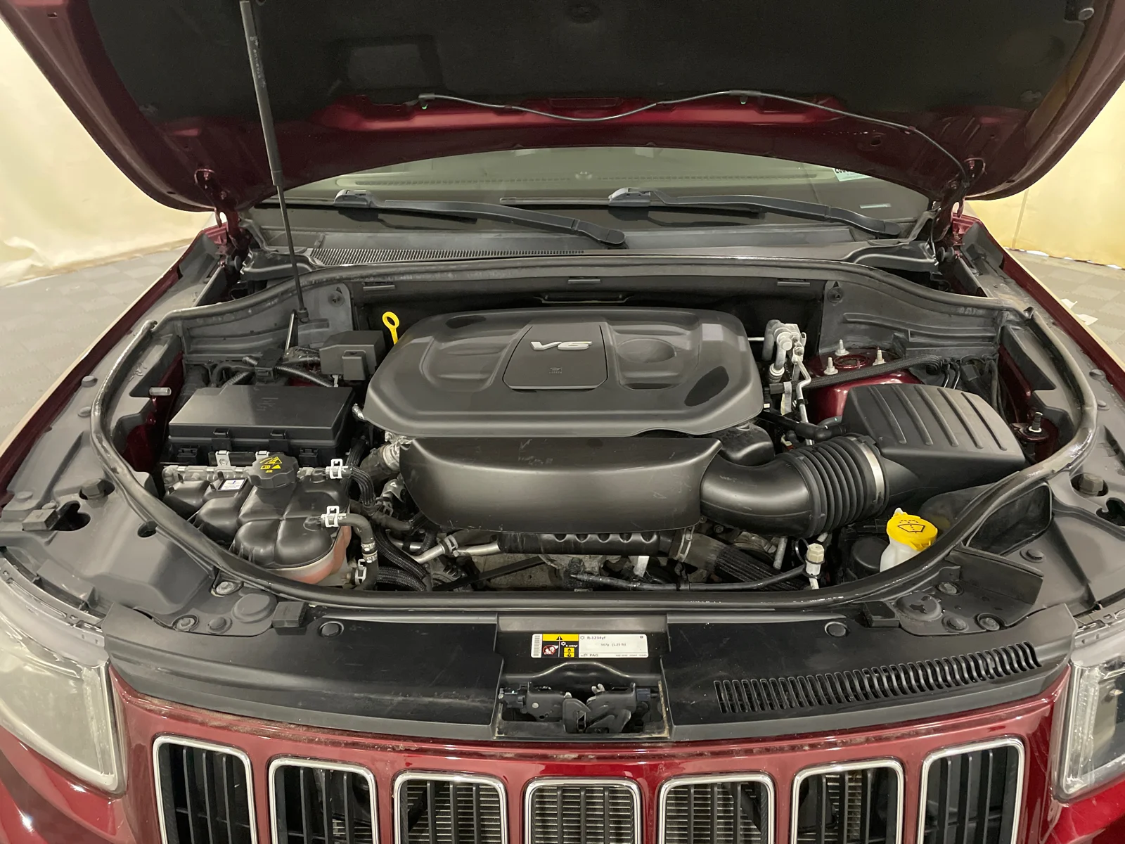 Used 2016 Velvet Red Pearlcoat Jeep Limited image 31