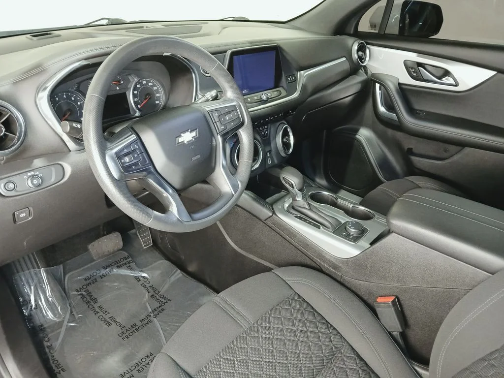 Used 2021 White Chevrolet LT image 15