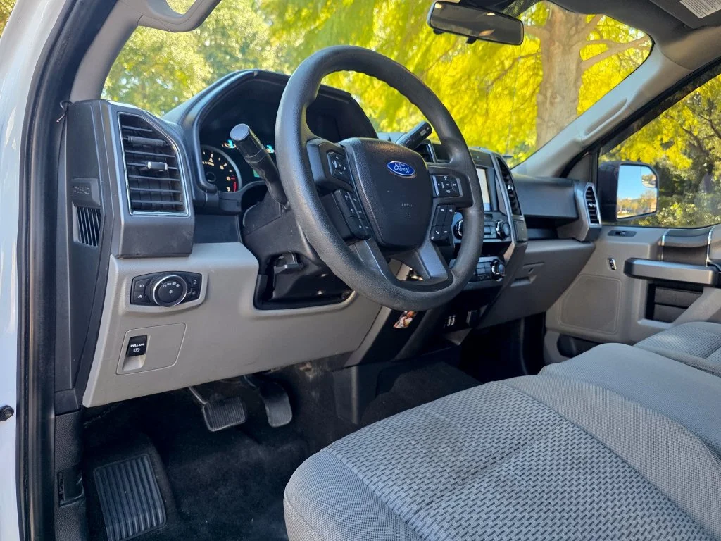 Used 2019 White Ford XLT image 11