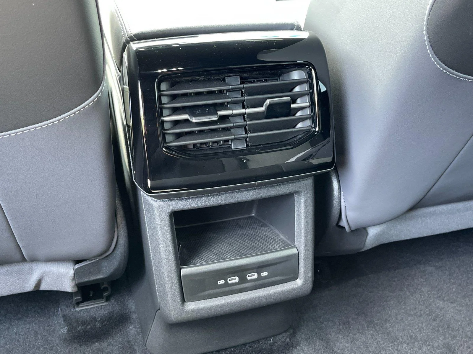 New 2026 Pure Gray Volkswagen Pro image 34