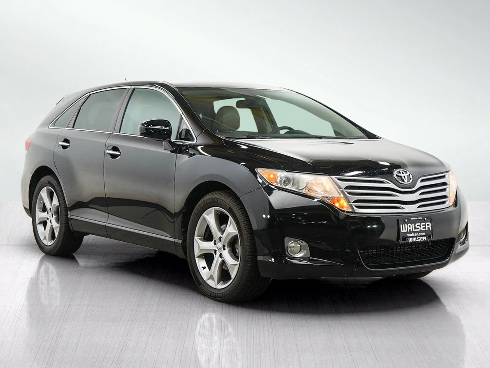 Used 2009 Black Toyota wagon 4d image 7