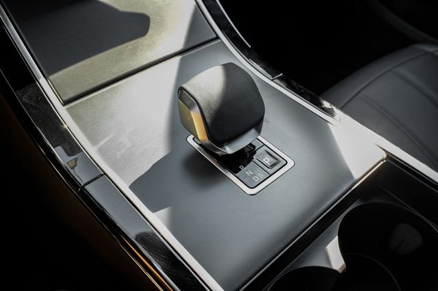New 2026 Carpathian Grey Land Rover S image 32