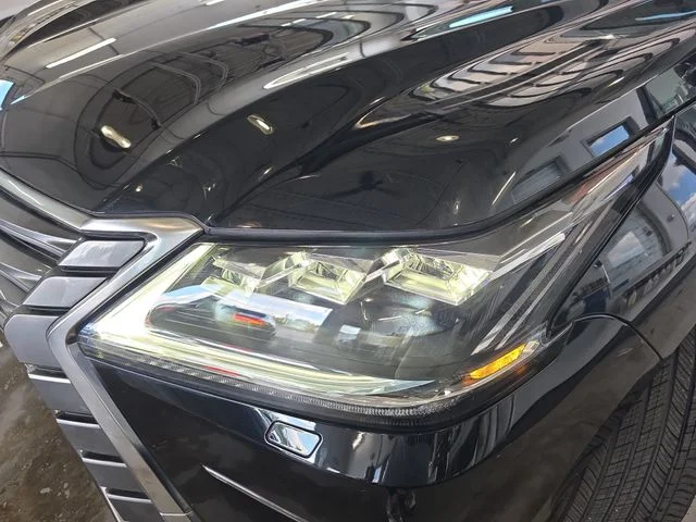 Used 2018 Onyx Black Lexus 570 image 35