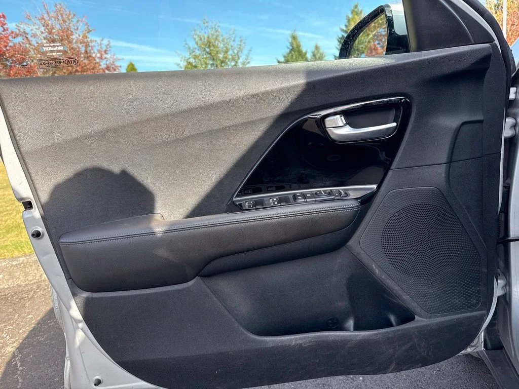 Used 2019 Silky Silver Kia EX image 17