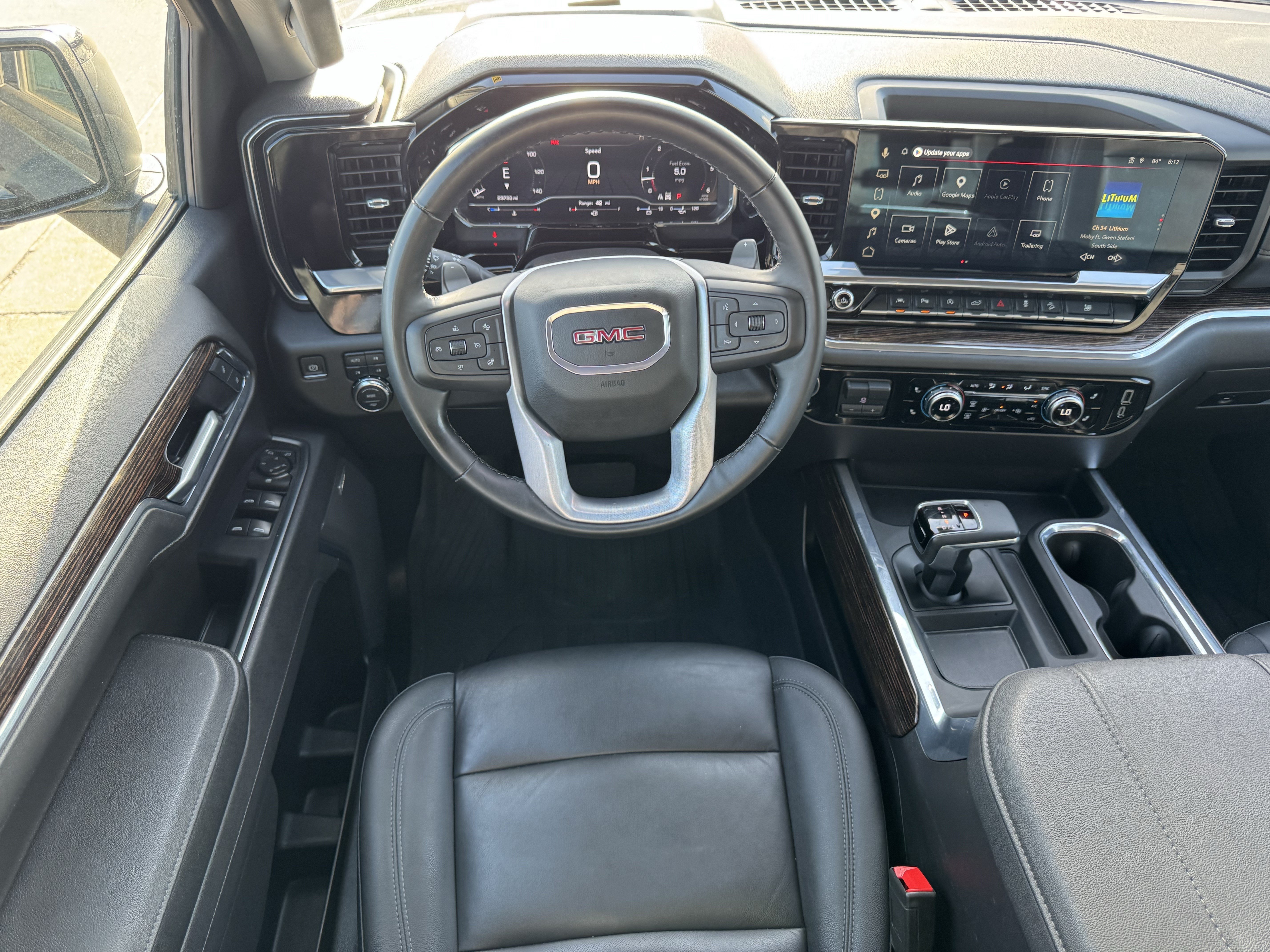 Used 2025 Titanium Rush Metallic GMC Elevation image 10