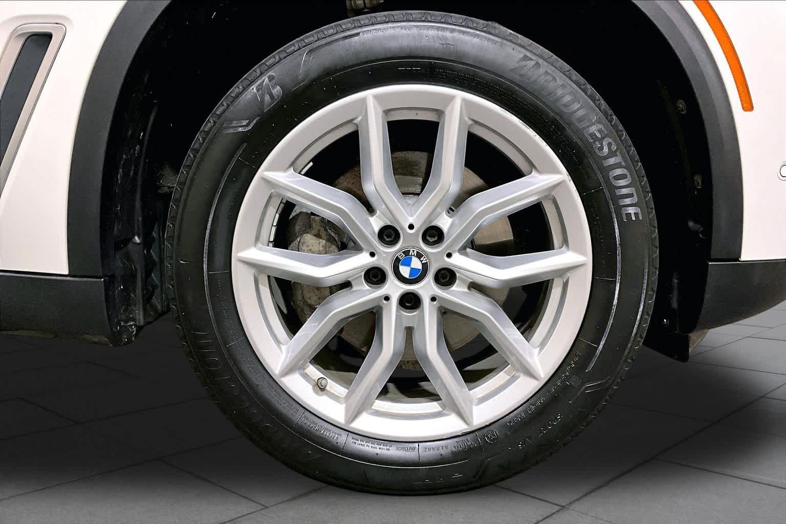 Used 2020 Mineral White Metallic BMW xDrive40i image 10