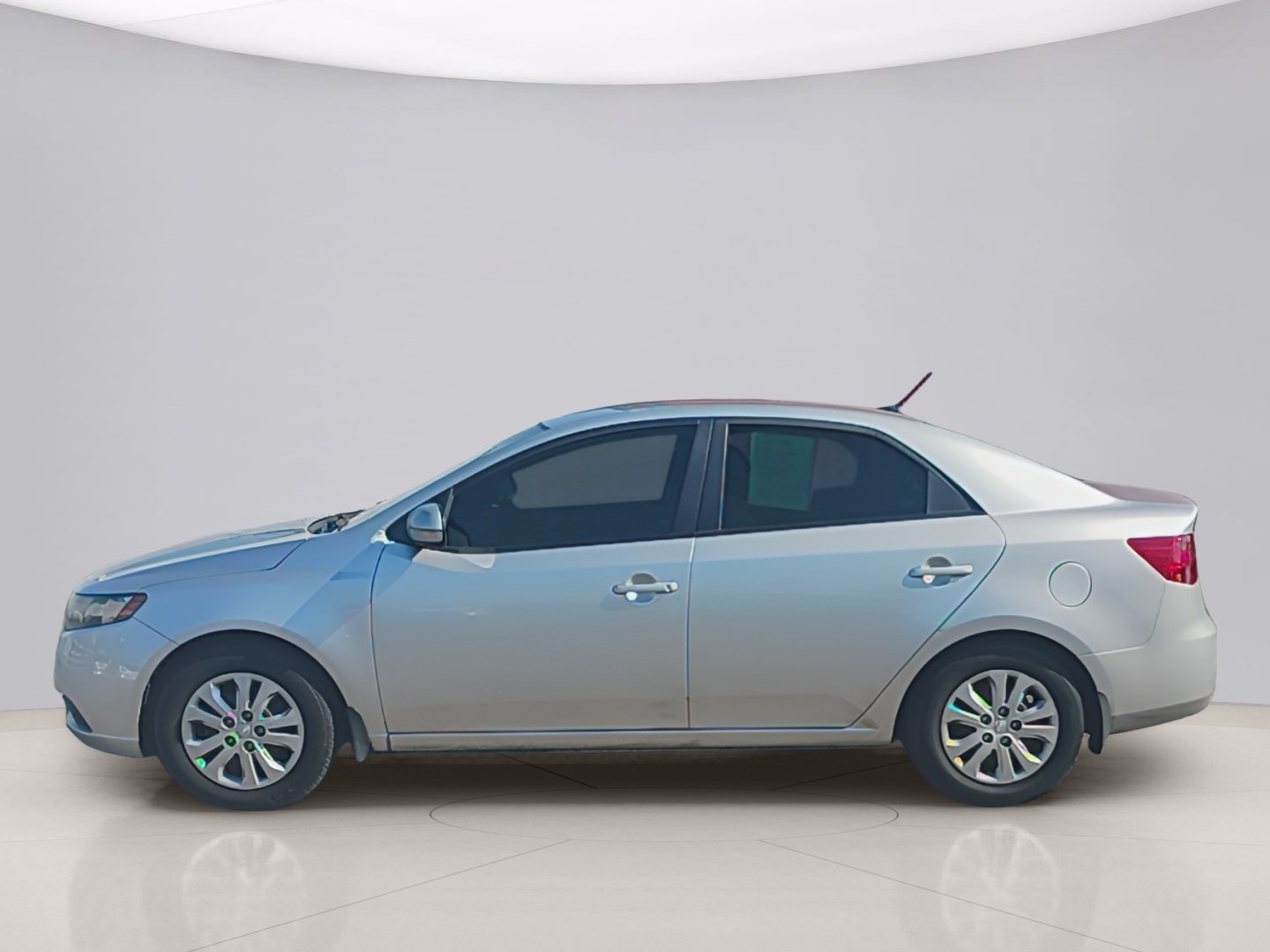 Used 2013 Silver Kia EX image 2