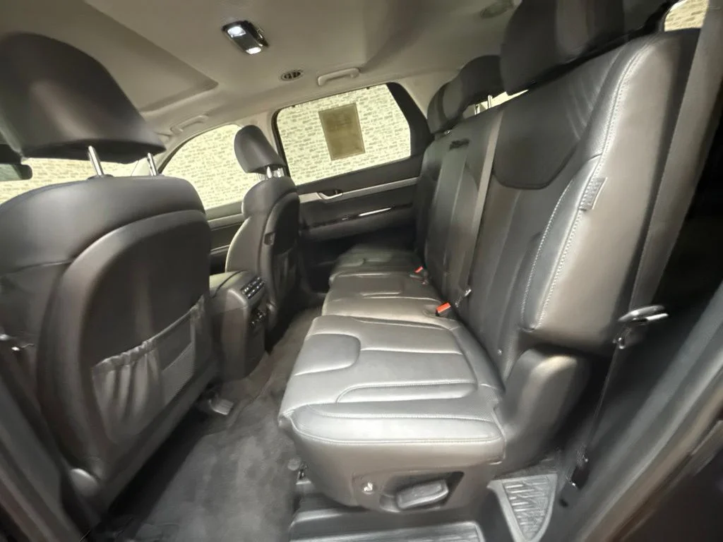 Used 2025 Abyss Black Pearl Hyundai SEL Premium image 14