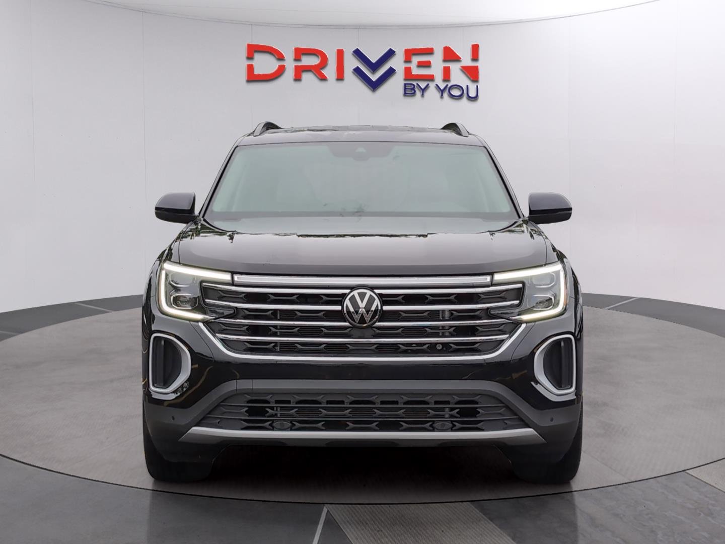 Used 2026 Silver Mist Metallic Volkswagen 2.0T SE w/Technology image 8