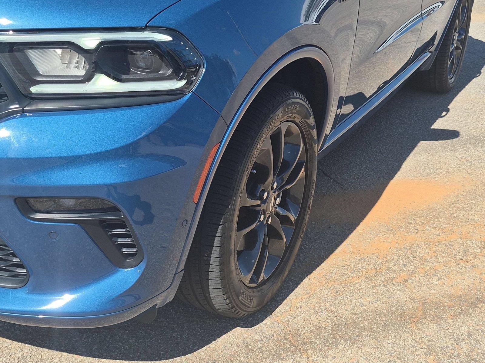 Used 2023 Frostbite Pearlcoat Dodge R/T Plus image 9