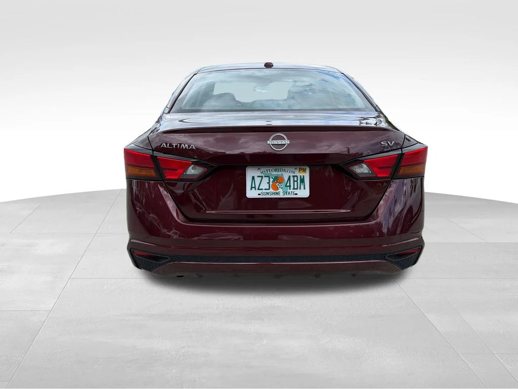 2024 Nissan Altima SV - Photo 6