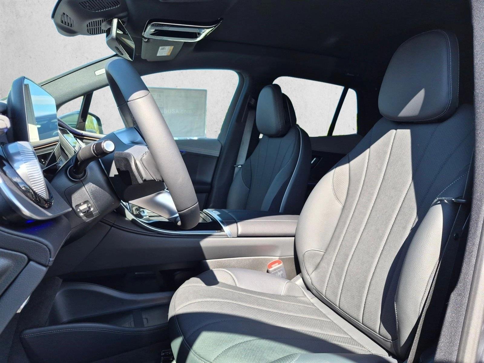 New 2026 Selenite Grey Metallic Mercedes-Benz EQE320 image 4