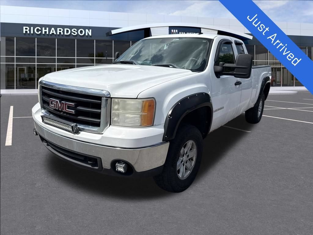 2008 GMC Sierra's photo