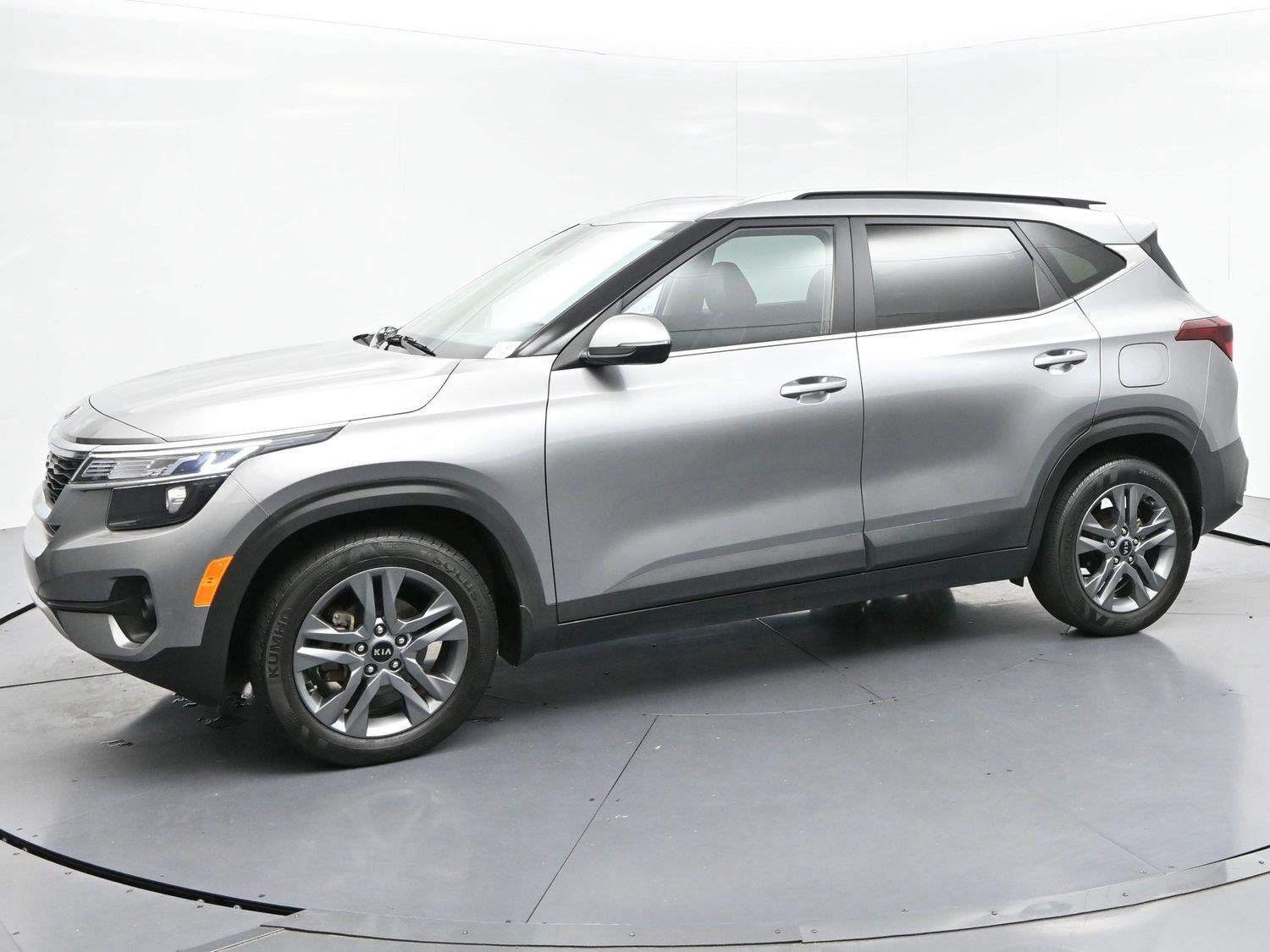 Used 2021 Steel Gray Kia S image 4