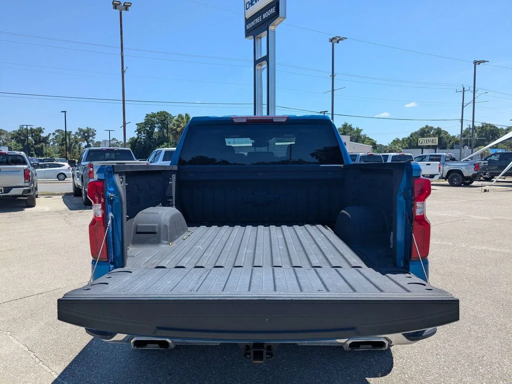 Used 2024 Blue Chevrolet LTZ image 13