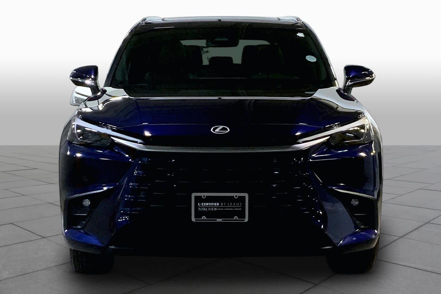 Used 2025 Nightfall Mica Lexus Premium image 4