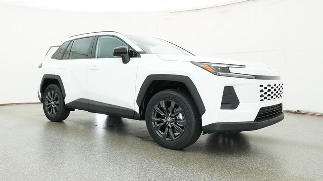 New 2026 Ice Cap Toyota XLE Premium image 9