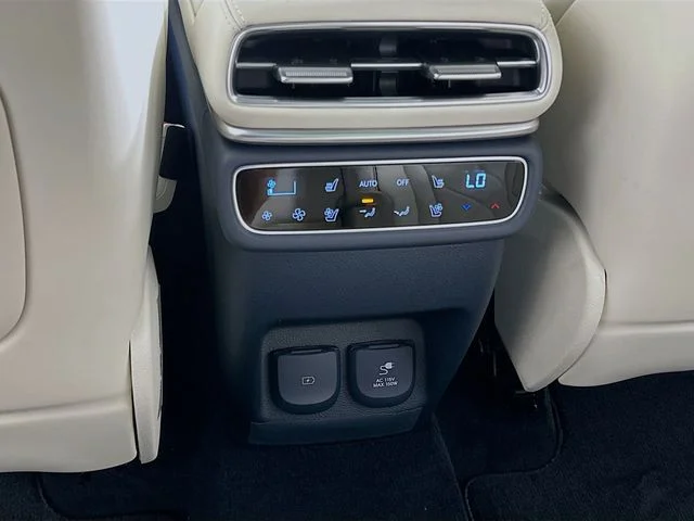 New 2026 White Genesis 3.5T Prestige image 14