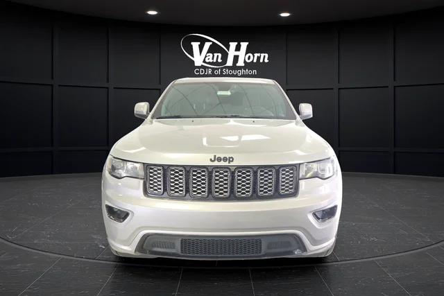 Used 2017 Jeep Grand Cherokee Altitude with VIN 1C4RJFAG6HC910782 for sale in Stoughton, WI