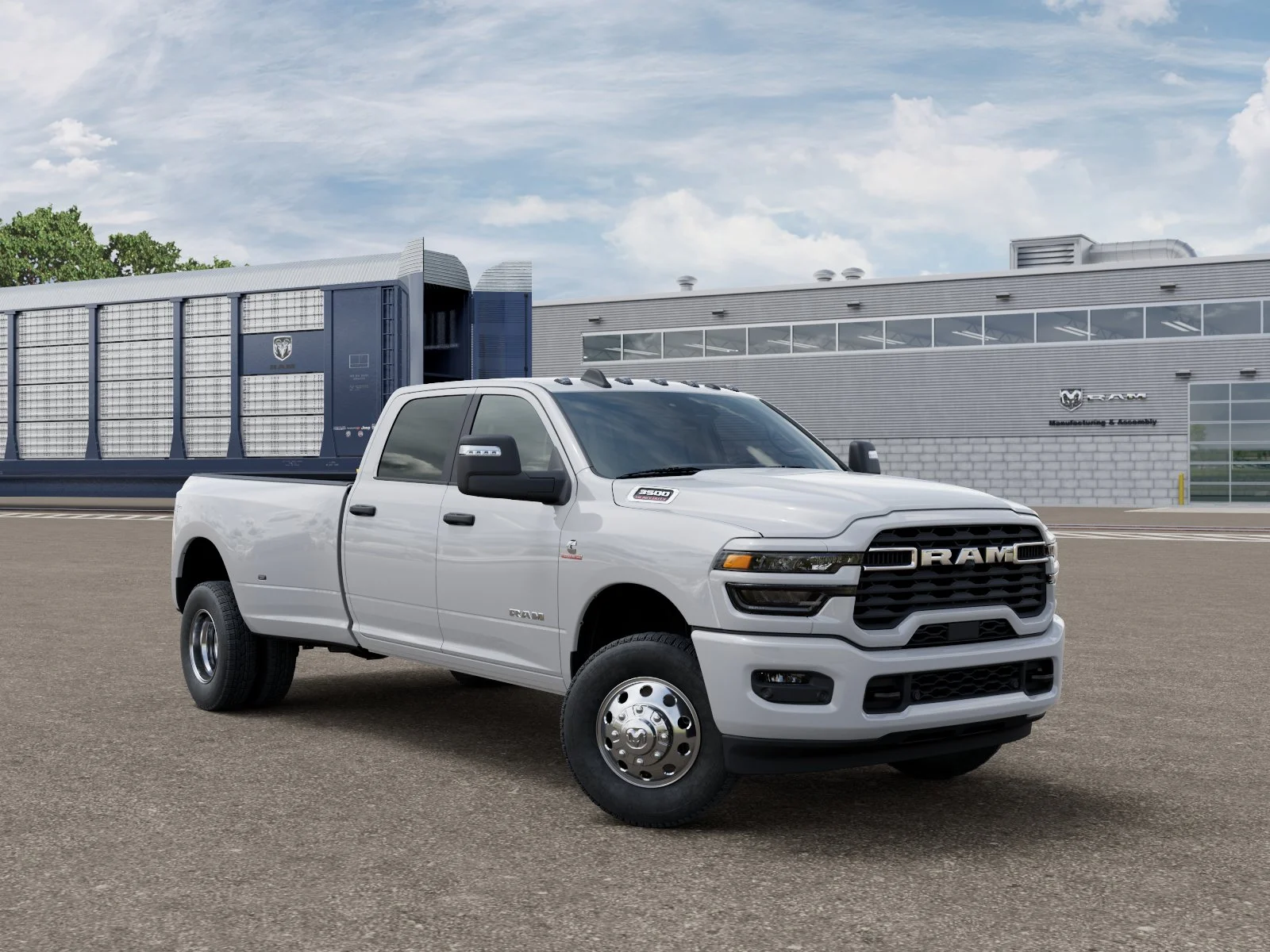 New 2026 Bright White Clear-Coat Exterior Paint RAM BIG HORN image 3