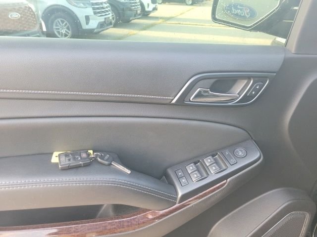 Used 2017 Onyx Black GMC SLE image 13