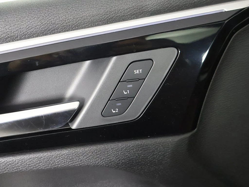 2025 Mitsubishi Outlander SEL - Photo 42