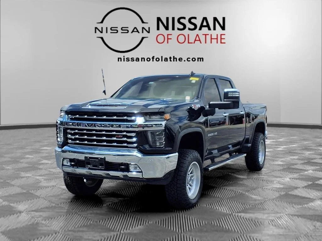 2020 Chevrolet Silverado HD LTZ 4WD Crew Cab Standard Box's photo