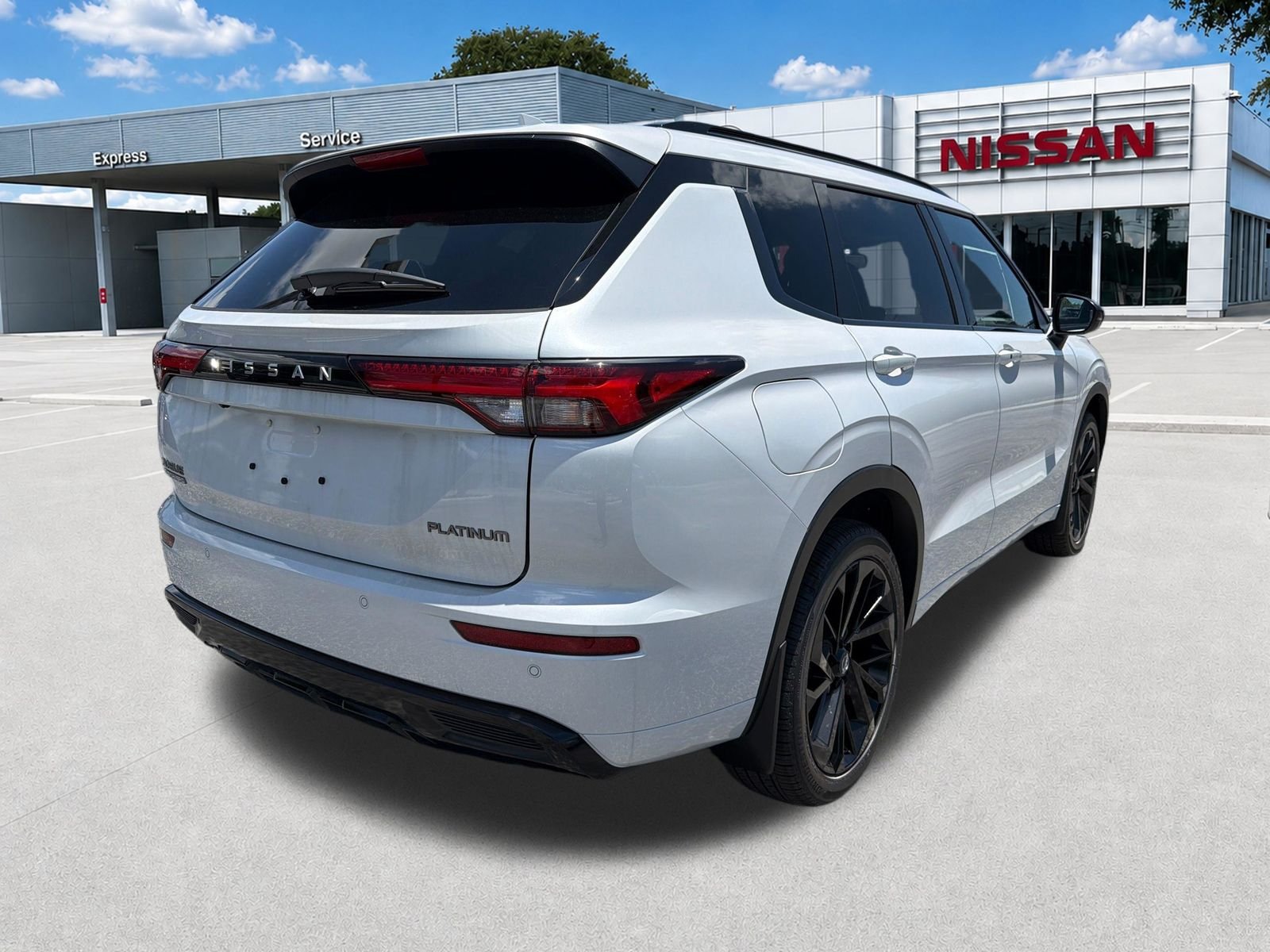 New 2026 White Nissan Platinum image 4