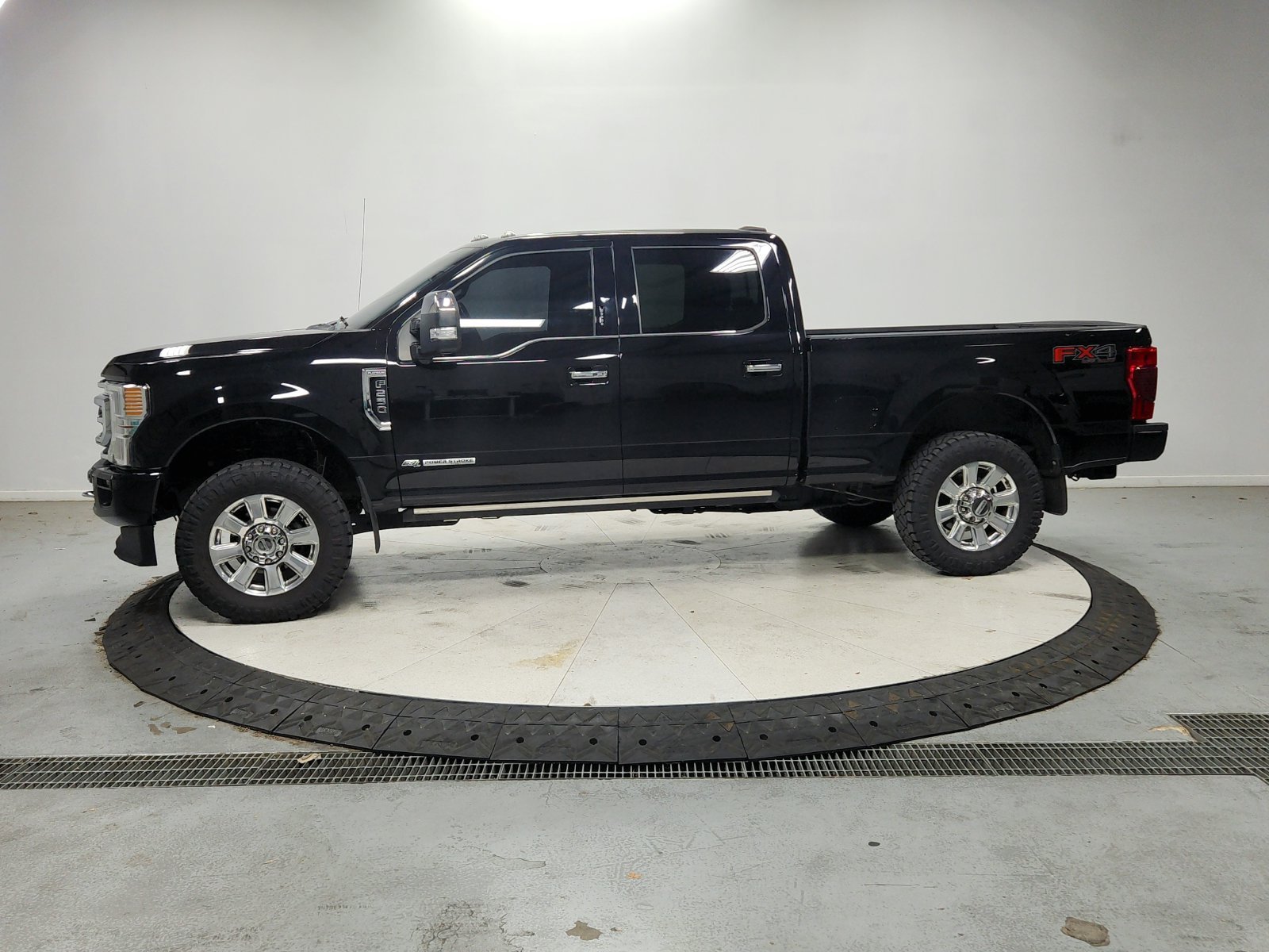 Used 2020 Black Ford Platinum image 5