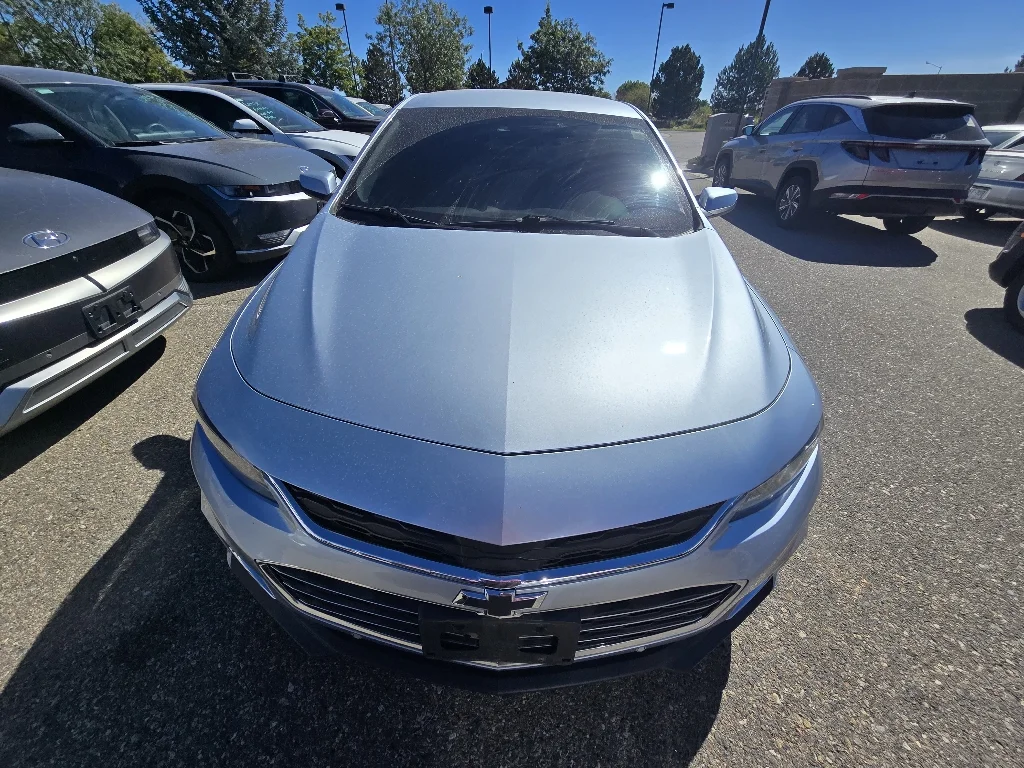 Used 2017 Arctic Blue Metallic Chevrolet Premier image 9