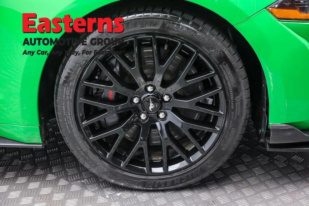 Used 2019 Green Ford GT image 28