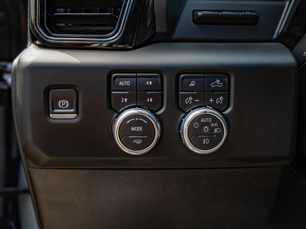Used 2024 Sterling Metallic GMC AT4 image 42
