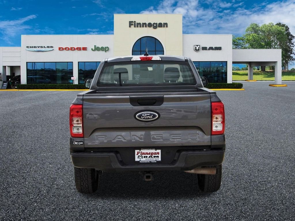 Used 2025 Gray Ford XL image 6