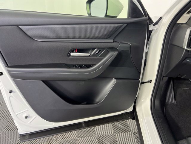 New 2026 White Mazda 3.3 Turbo Select image 16